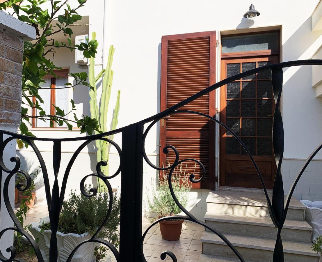 Tap Apartments - In Independent House With Private Garden Alghero Kültér fotó