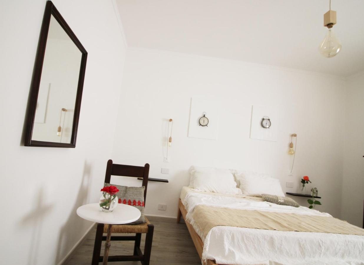 Tap Apartments - In Independent House With Private Garden Alghero Kültér fotó