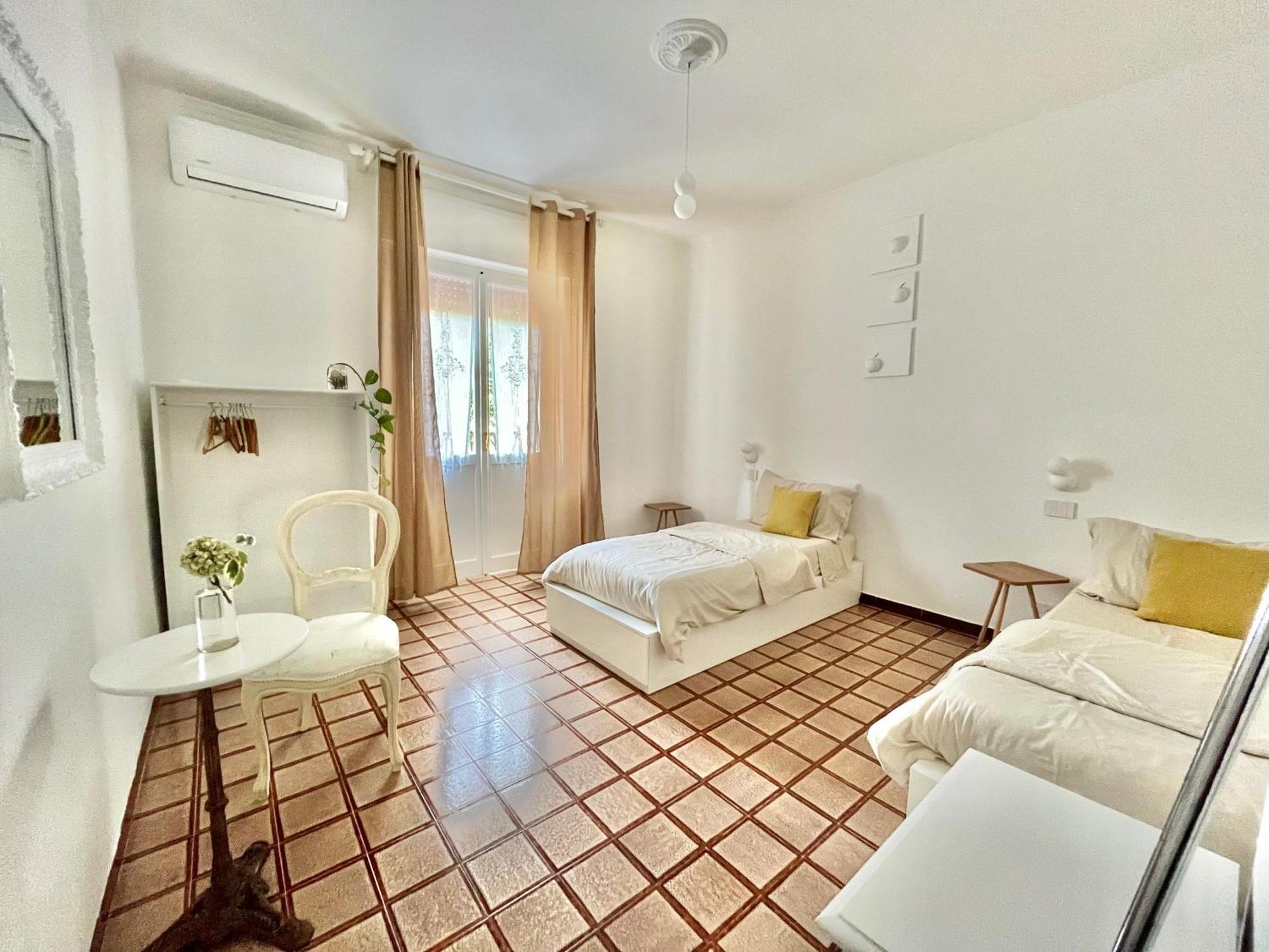 Tap Apartments - In Independent House With Private Garden Alghero Kültér fotó