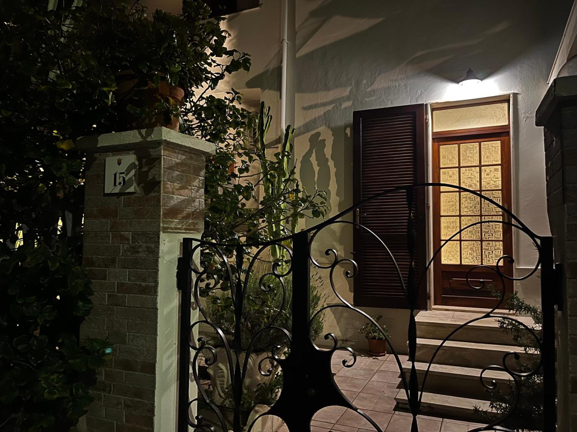 Tap Apartments - In Independent House With Private Garden Alghero Kültér fotó